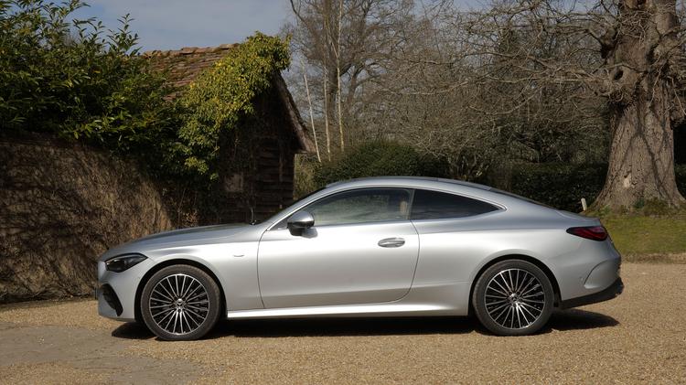 CLE COUPE Image
